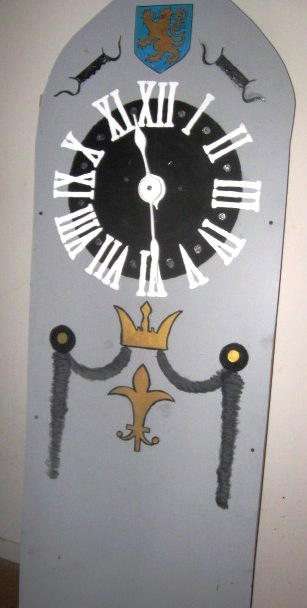 Cinderella clock 2330.JPG